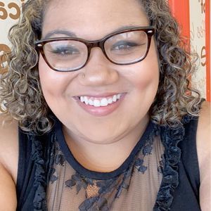 Meet your Posher, Danielle